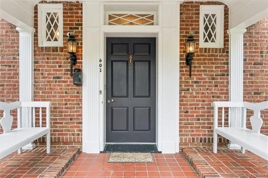 Welcome to Warwick Hall, a prominent James River estate on just - photo 7