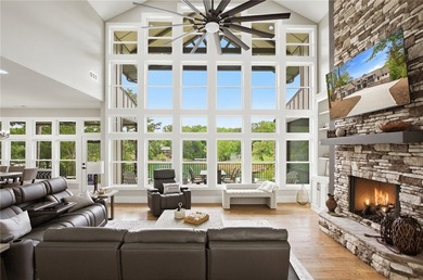 Luxury Lakefront Living on Lake Keowee Experience the pinnacle - photo 8