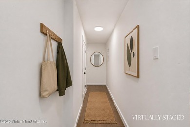 Impeccably renovated 1-bedroom co-op in the heart of St. George - photo 2