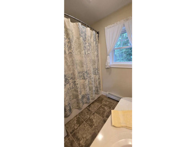 Welcome to this adorable Colonial offering 3 bedrooms, 1.5 baths - photo 14