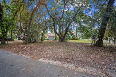Don't miss this rare opportunity! This lovely corner lot - photo 5