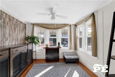 Welcome home to this beautifully maintained single-family - photo 4
