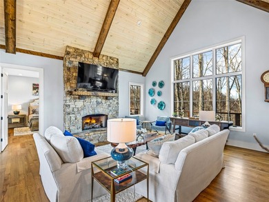 Sitting at just over 3,500 feet in elevation, 1839 Grandview - photo 5