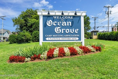 Almost 800 Sq Ft w/Option for Parking & Low HOA Fees at this - photo 45