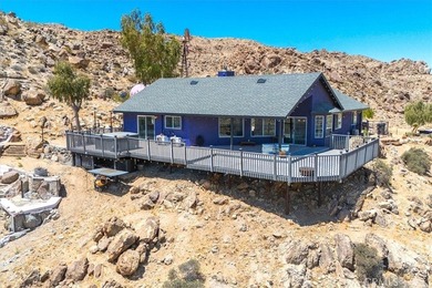 Welcome to the pinnacle of desert living - a custom-designed - photo 2
