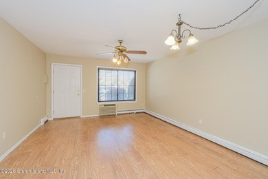Welcome to this well-maintained 2-bedroom ground level condo - photo 4