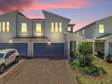 Lake Tohopekaliga Townhome/Townhouse For Sale in Kissimmee Florida