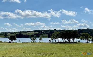 The lake is back - and it's stunning. Escape to your own fully - photo 2