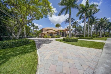 Welcome to the blend of privacy, elegance, and tranquility in - photo 4