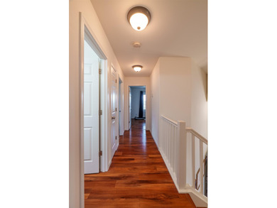 The phrase *turnkey* was invented for immaculately maintained - photo 15