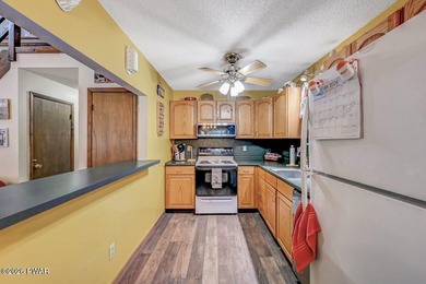 Welcome to this beautiful home in The Hideout, offering - photo 19