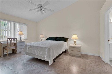 Welcome to this charming single-story residence in Kings Isle at - photo 27