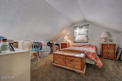 Welcome to this beautiful home in The Hideout, offering - photo 32