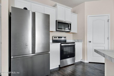 PRICE IMPROVEMENT!!!! ' Bank Approved Price' Short sale! Welcome - photo 9