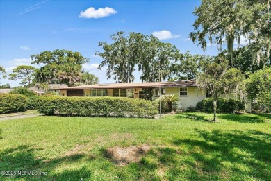 Lake Home For Sale in Jacksonville, Florida
