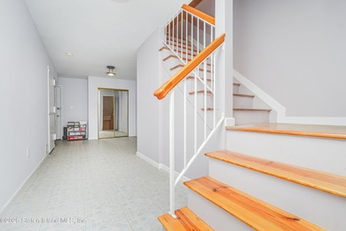 Welcome to 17 Sable Loop, a beautifully renovated 2 bedroom - photo 3