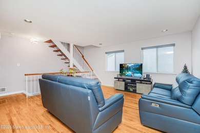 Welcome to 17 Sable Loop, a beautifully renovated 2 bedroom - photo 5
