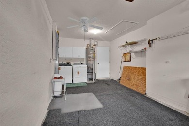 Welcome to this charming single-story residence in Kings Isle at - photo 49