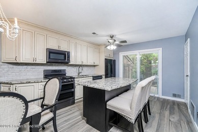 Welcome to 76 Belmar Drive West, located in the highly desirable - photo 4