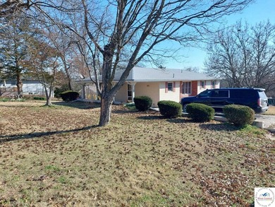Located within the City Limits of Warsaw, MO and yet just - photo 9
