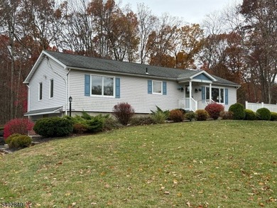 Moosepac Lake Home Sale Pending in Jefferson New Jersey