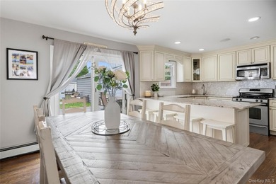 Welcome to this beautiful Colonial located in the heart of - photo 10