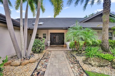 Welcome to one of Boca Raton's most sought-after gated golf - photo 13