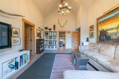 A beautiful 3-bedroom Mountain Lodge is now available at - photo 14