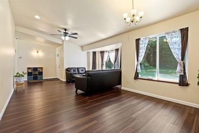 2,049 SQ FT HOME WITH A 3-STORY 3,242 SQ FT SHOP SPACE ON 1.46 - photo 15