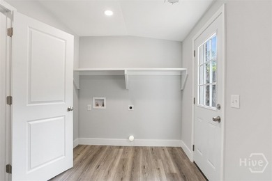 Welcome home to this beautifully updated 4-bedroom, 2-bath - photo 17