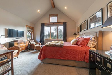 A beautiful 3-bedroom Mountain Lodge is now available at - photo 19