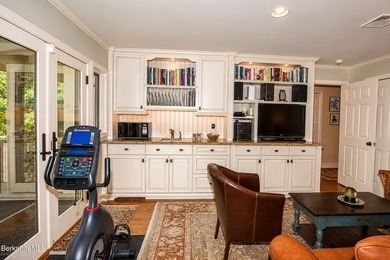 Experience refined Berkshire living at Coldbrooke East, where - photo 23