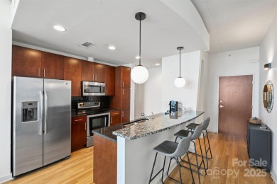 Welcome to elevated city living in this high-rise, luxury condo