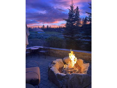 A beautiful 3-bedroom Mountain Lodge is now available at - photo 26