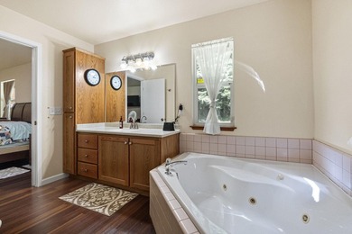 2,049 SQ FT HOME WITH A 3-STORY 3,242 SQ FT SHOP SPACE ON 1.46 - photo 28