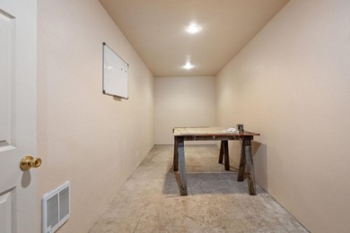 2,049 SQ FT HOME WITH A 3-STORY 3,242 SQ FT SHOP SPACE ON 1.46 - photo 36