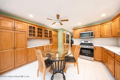 Well-maintained single-family home offering 3 bedrooms and 2 - photo 7