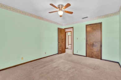 Welcome to this well-maintained 4br, 2br single-family - photo 38