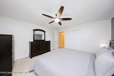 Well-maintained single-family home offering 3 bedrooms and 2 - photo 10