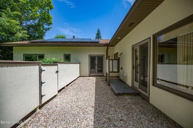 Experience refined Berkshire living at Coldbrooke East, where - photo 41