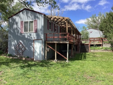 Lake Home For Sale in Lewellen, Nebraska