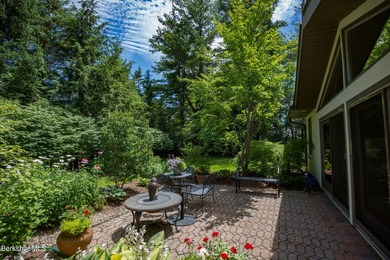 Experience refined Berkshire living at Coldbrooke East, where - photo 42