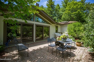 Experience refined Berkshire living at Coldbrooke East, where - photo 43