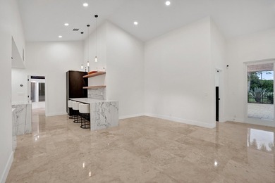 Welcome to one of Boca Raton's most sought-after gated golf - photo 43