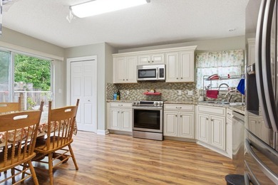 Located in a quiet subdivision, just 2 miles west of Hurlburt - photo 7