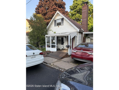 Single family detached home with 2 Bedrooms, 1 bath on a 9500 - photo 1