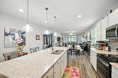 This beautiful home, built by Richmond American Homes in 2022 - photo 10
