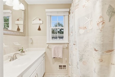 Welcome to 161 Selborne Chase, a beautifully maintained - photo 25