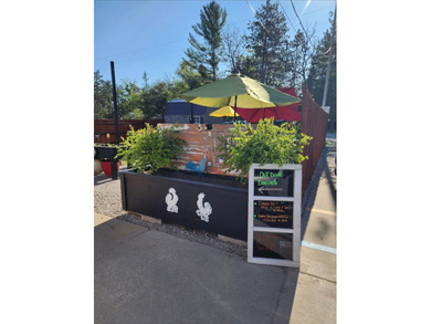 Offered for sale: ''Ellie's 12 Tables,'' an owner-operated diner - photo 28
