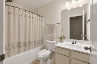 Welcome home to 2021 Triple Crown Lane in Bridlewood Farms! This - photo 30